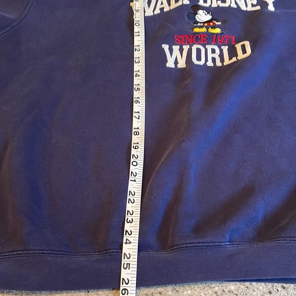 DISNEY Vintage Sweatshirt - Picture 11 of 11